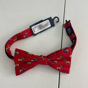 NEW CHAPS men’s red reindeer patterned adjustable 100% silk‎ bow tie accessories